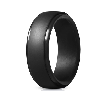 Il silicone di Ring Step Edge Wedding Band del silicone del best-seller di Amazon mette in mostra gli anelli per gli uomini